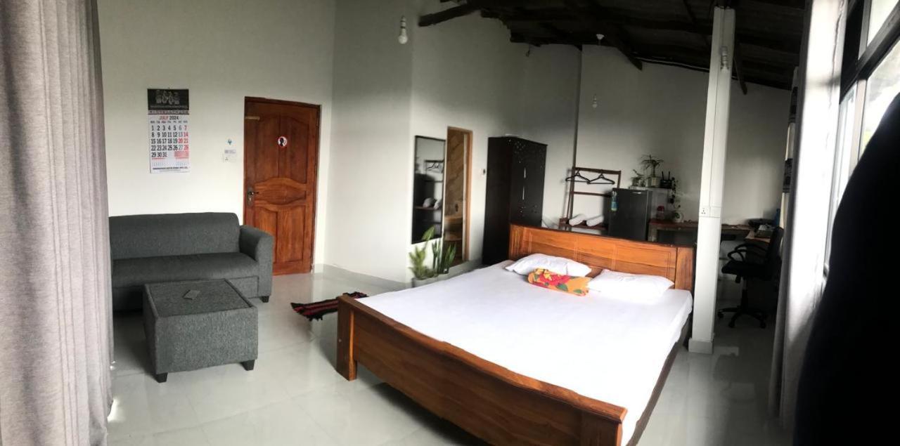 S V Homestay Kandy Bagian luar foto
