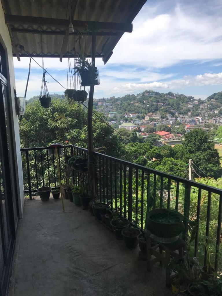 S V Homestay Kandy Bagian luar foto